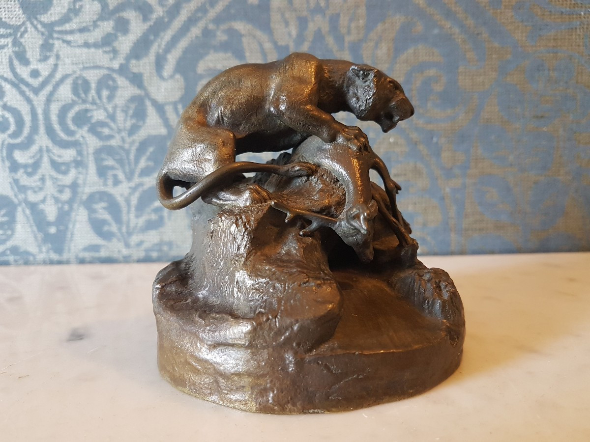 Bronze Sculpture Depicting A Panther With Its Prey. Clovis Masson. 19th Century. 