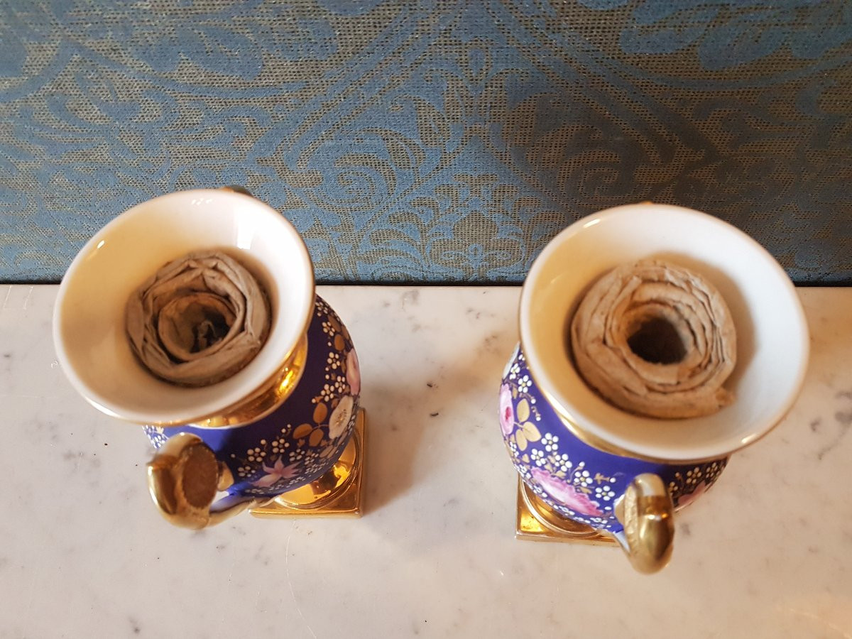 Pair Of Porcelain Vases. Empire Period.-photo-2