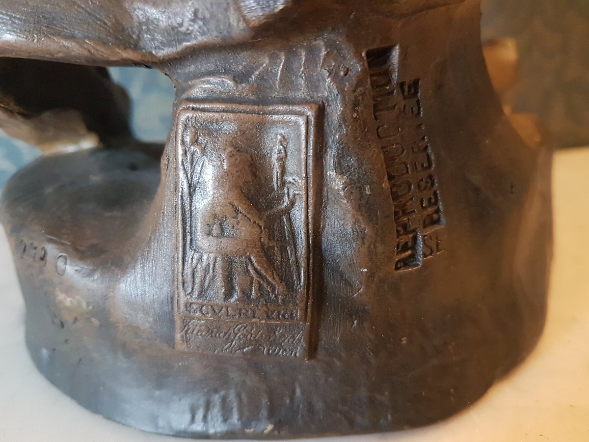 Sculpture en Terre- cuite. "Jeune  femme ".  Fondeur:  Goldscheider.  19eme. -photo-2