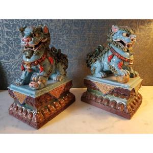 Pair Of Fo-dogs In Faience. China, 20th Century.
