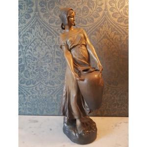Sculpture en Terre- cuite. "Jeune  femme ".  Fondeur:  Goldscheider.  19eme. 