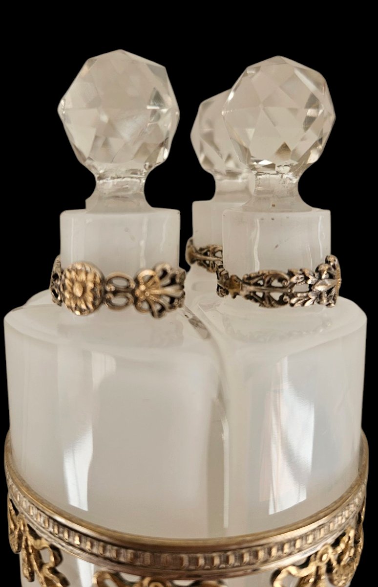 Cave à parfum ou necessaire à odeurs en laiton et opaline Empire 19 ème -photo-2
