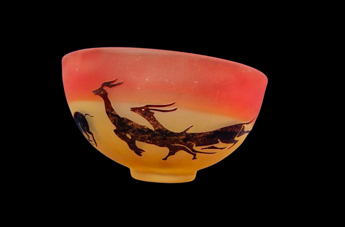 Art Deco Glass Bowl With Gazelle Decor, Acid Etched, Circa 1930-photo-2