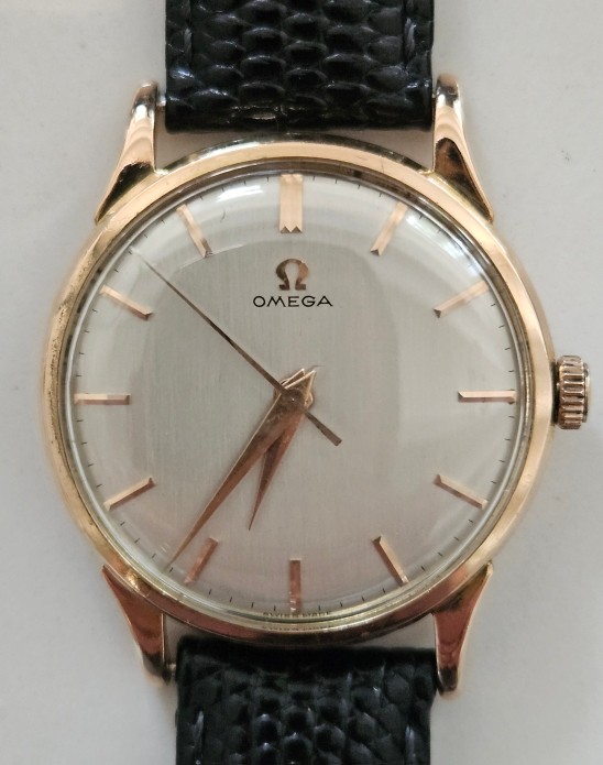 Oméga, montre années 60/70 en or 18 k. Fonctionne 