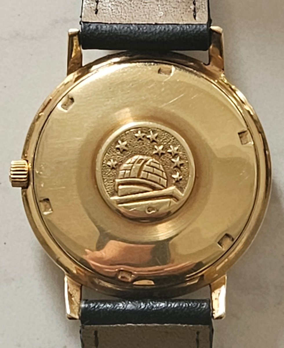 Omega Constellation Pie Pan Automatic 18 K Gold Watch.  Vintage 60's-photo-3