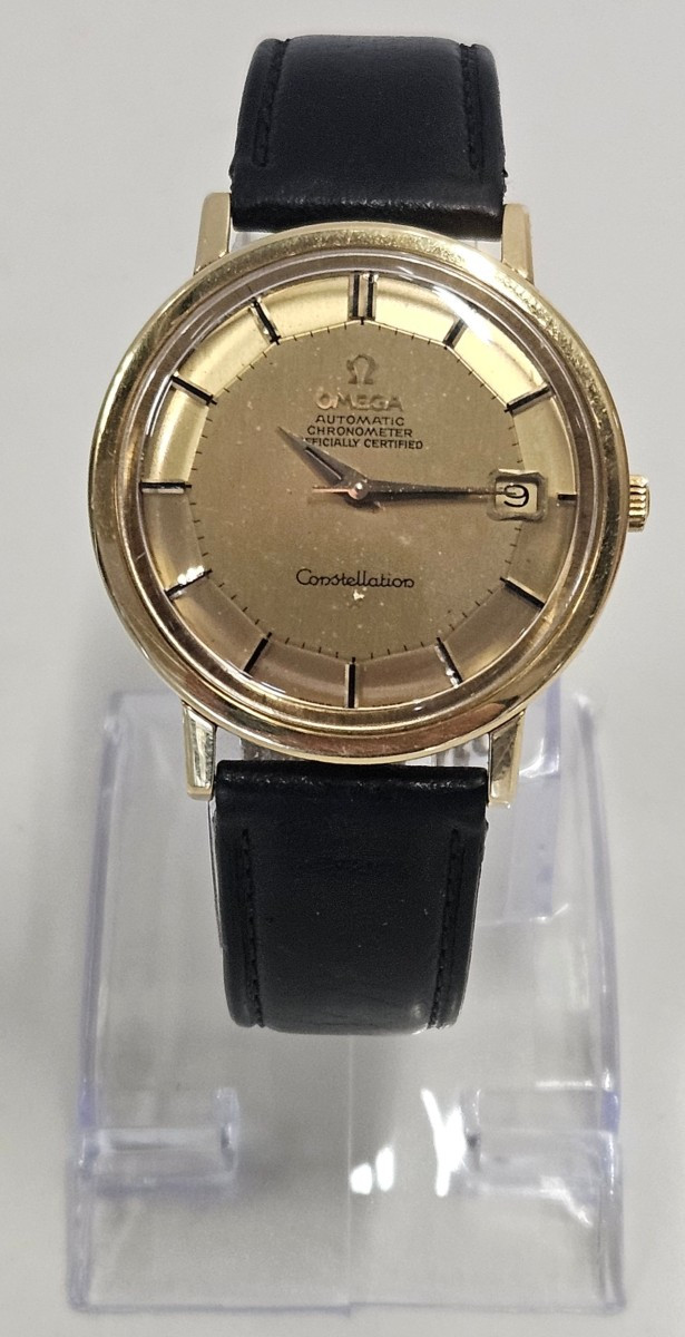 Omega Constellation Pie Pan Automatic 18 K Gold Watch.  Vintage 60's