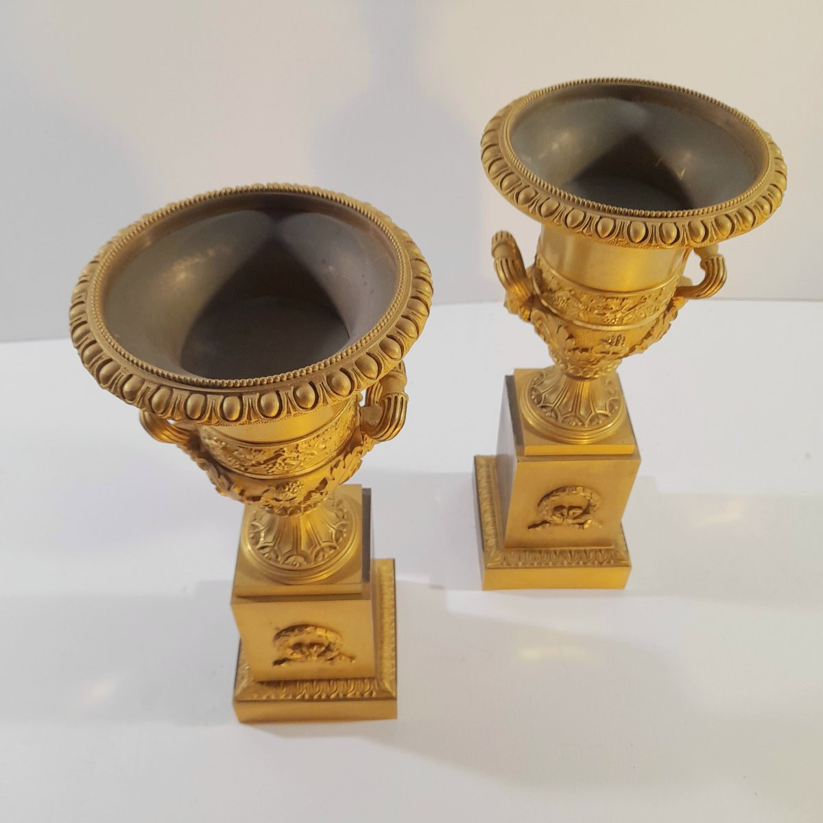 Pair Of Medici Vases In Gilt Bronze, Late 18th Century (pierre Philippe Thomire?)-photo-2