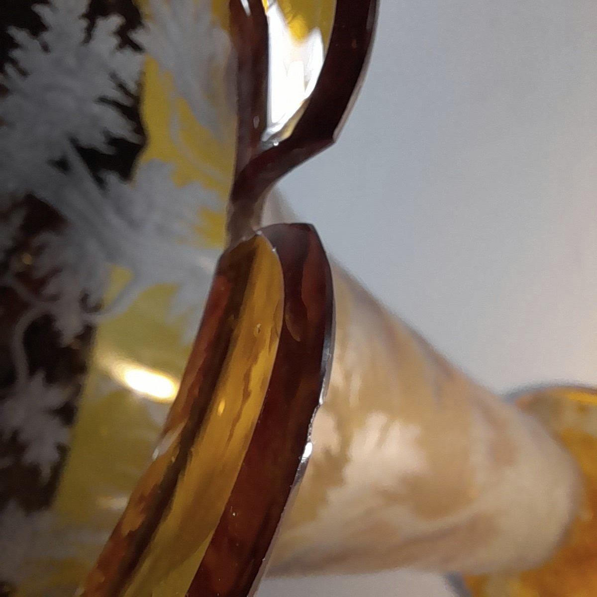 Grand vase tulipe en cristal de Bohême à décor tournant de sous bois et cerf-photo-6