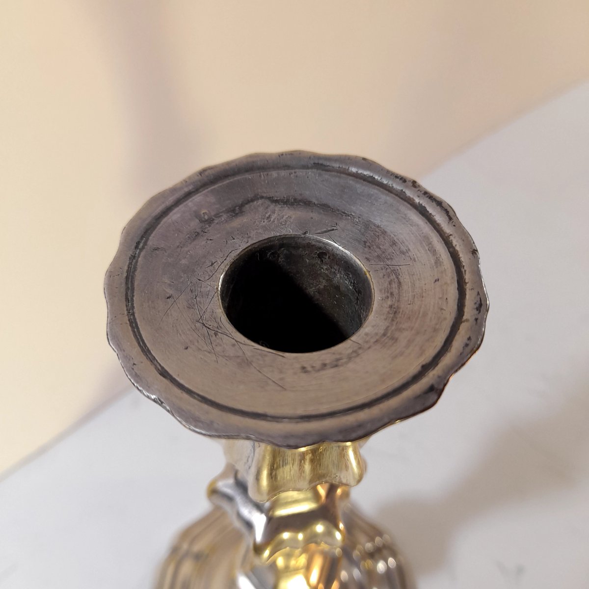 Paire de bougeoir Louis XIV en bronze argenté. -photo-2