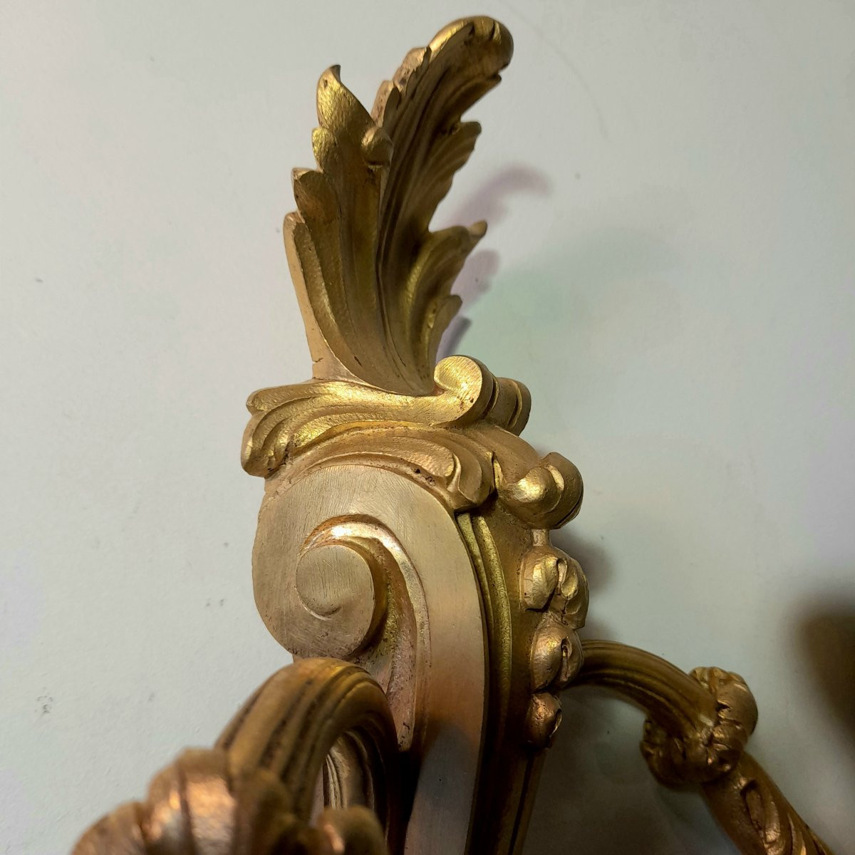 Paire d’appliqués en bronze doré style transition -photo-2