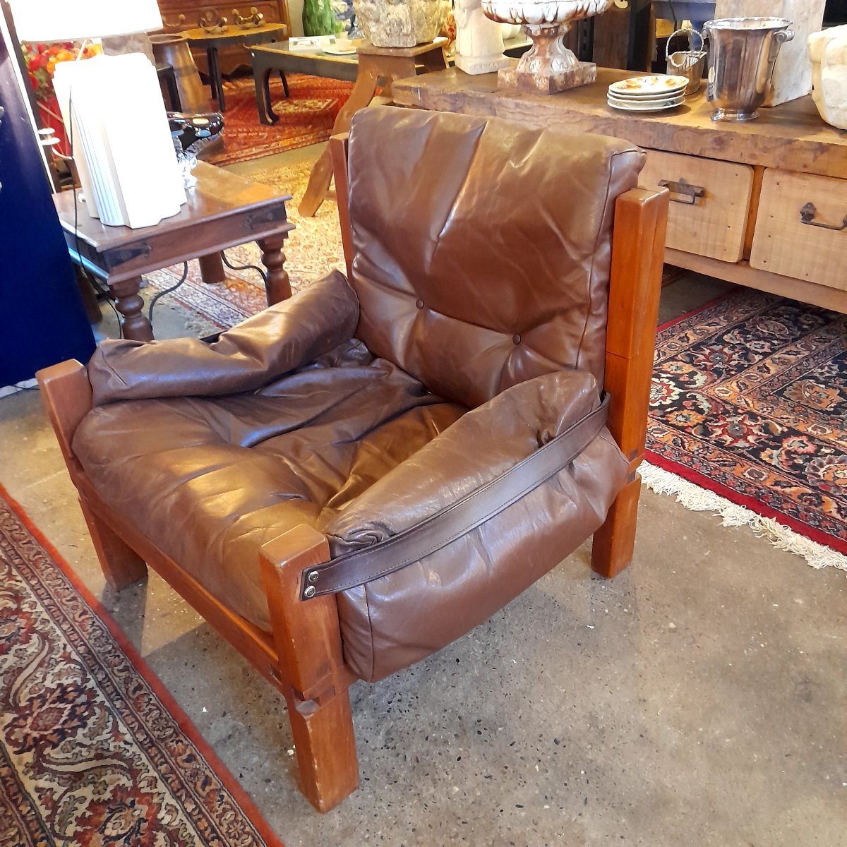 Fauteuil S15 de Pierre Chapo modèle des années 60 en cuir et bois d’orme -photo-2