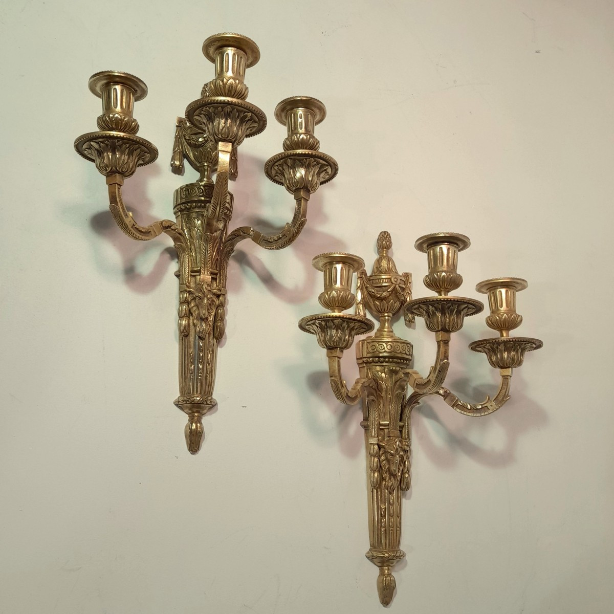 Paire d’applique d’époque Louis XVI en bronze doré 