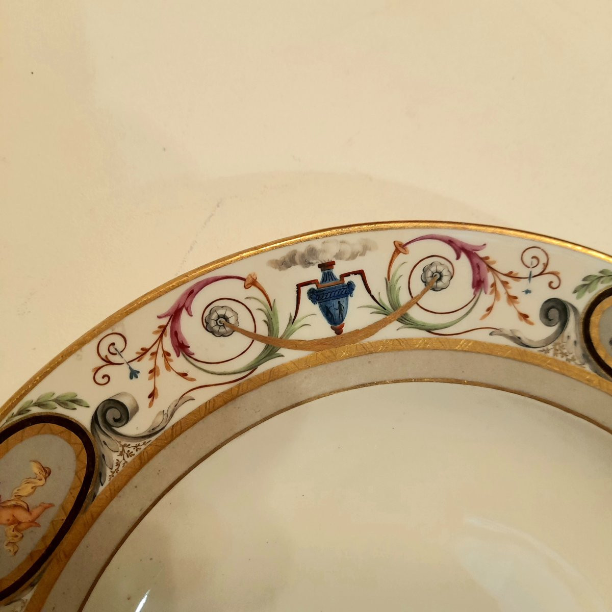 Porcelain Plate From The Imperial Factory Of Vienna, Late 18th Century -photo-1
