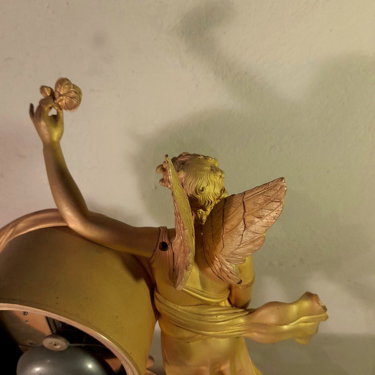 Pendule angelot en bronze doré début 19ème mouvement à fil H 47 cm-photo-7
