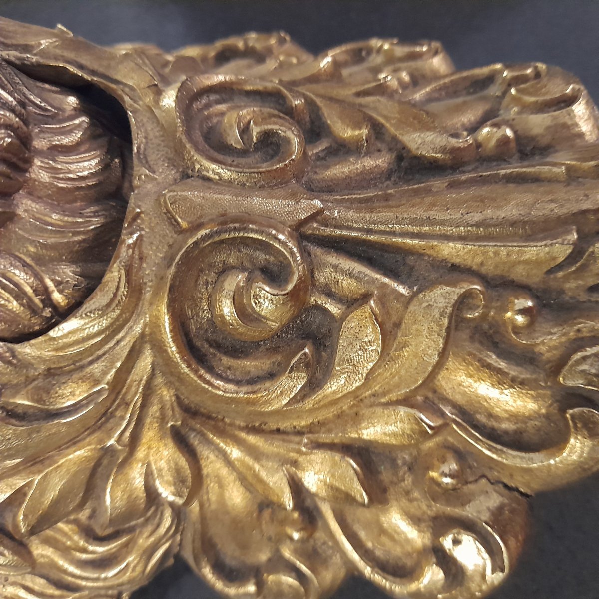 Pair Of Bronze Lion Heads As Billiard Corner Pieces -photo-2