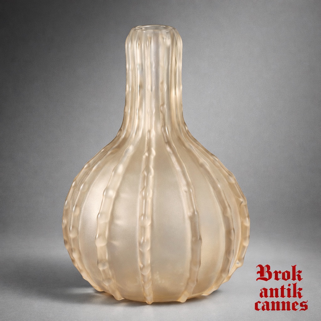Vase Dentelé  - Cristal - Lalique - France - XX ème 