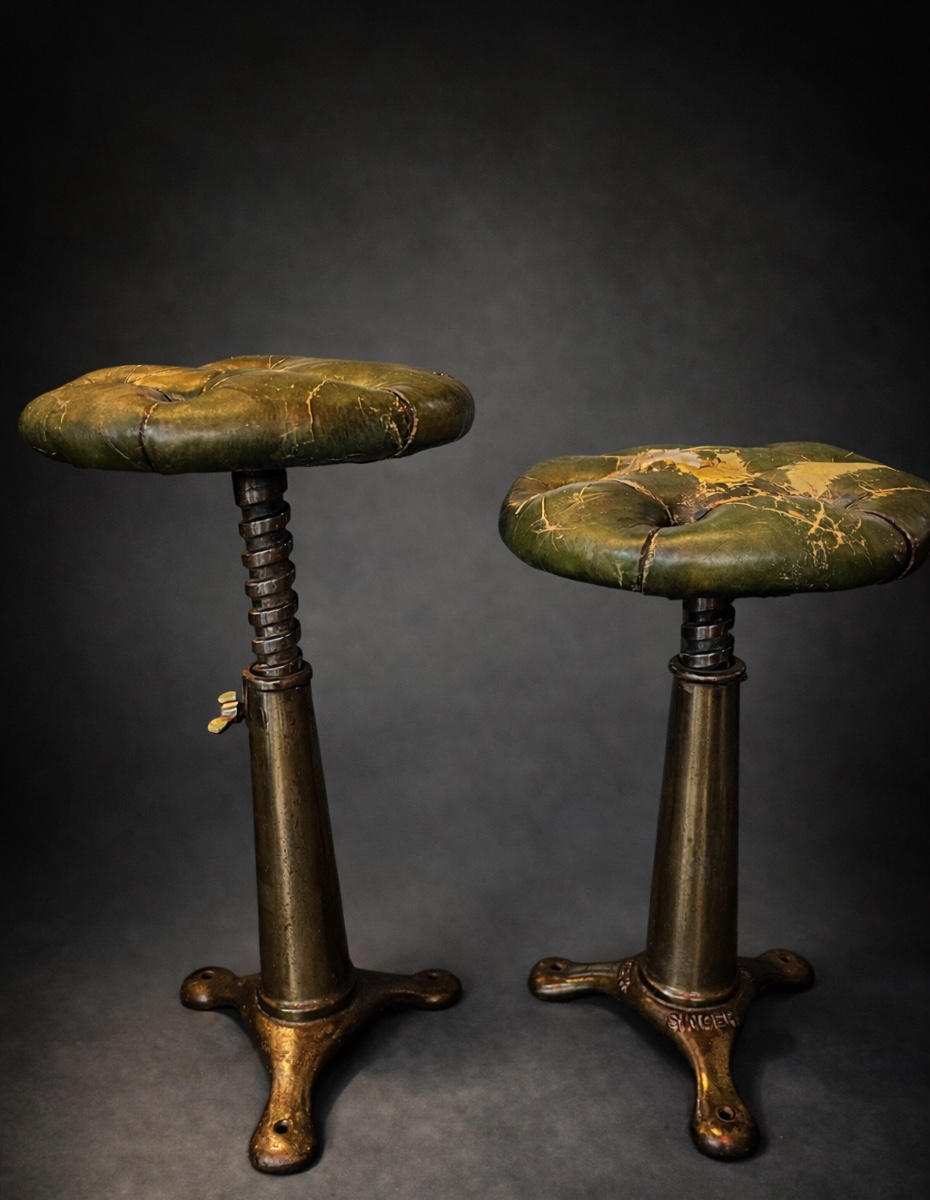 Pair Of Adjustable Industrial Stools Singer – France – Early 20th Century