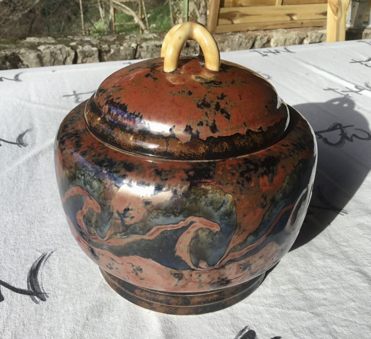 Large Covered Pot Tharaud-photo-4