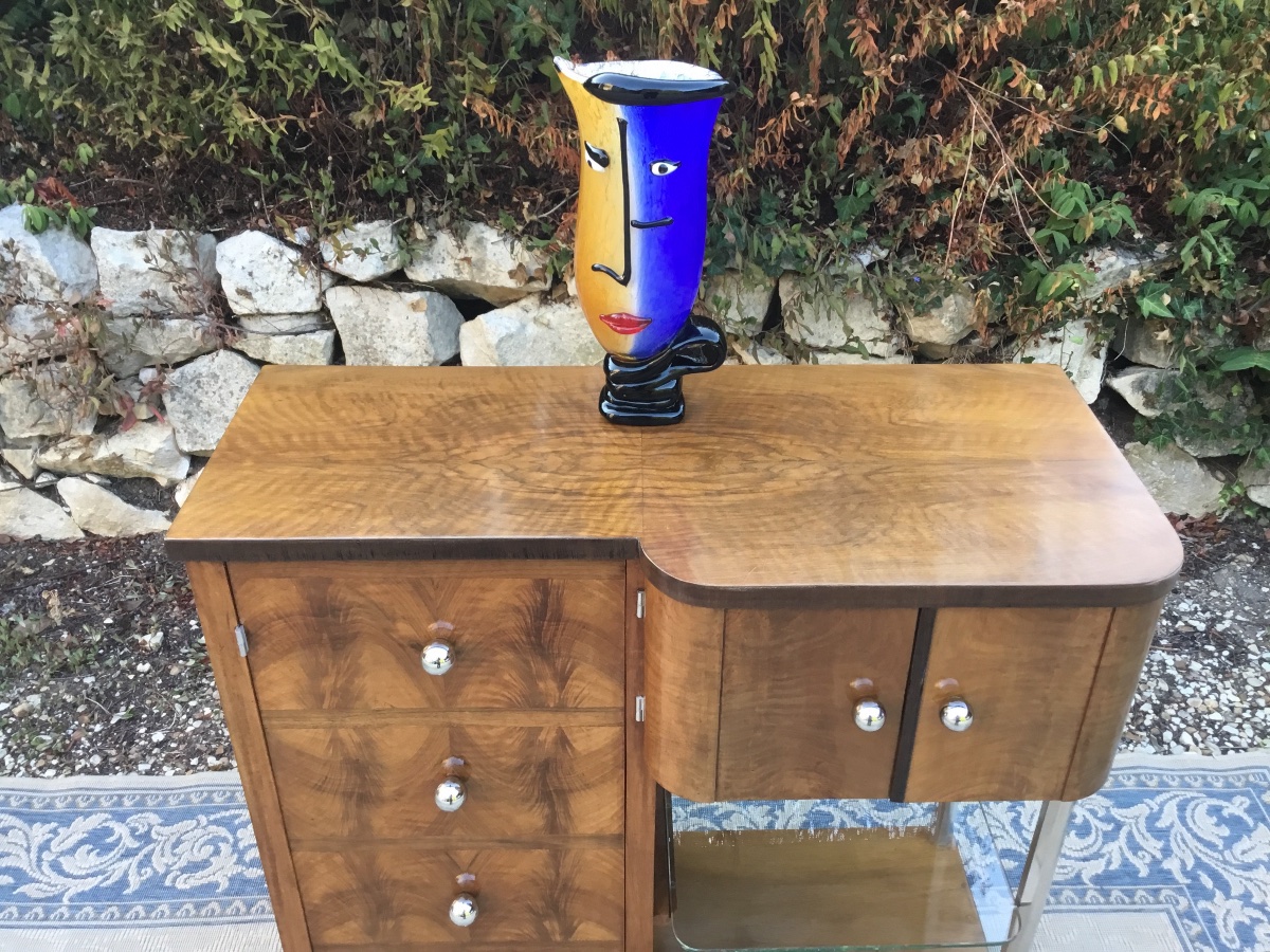 Asymmetrical Art Deco Bar Made Of Walnut-photo-2