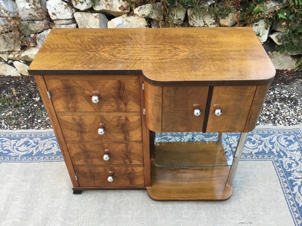Asymmetrical Art Deco Bar Made Of Walnut-photo-7