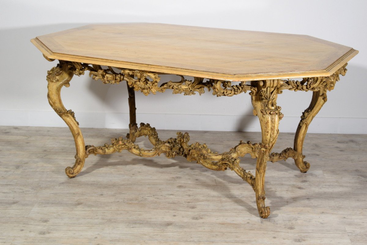 Italian Baroque Carved Gilt And Lacquered Wood Center Table, Structure From 18th Century -photo-4