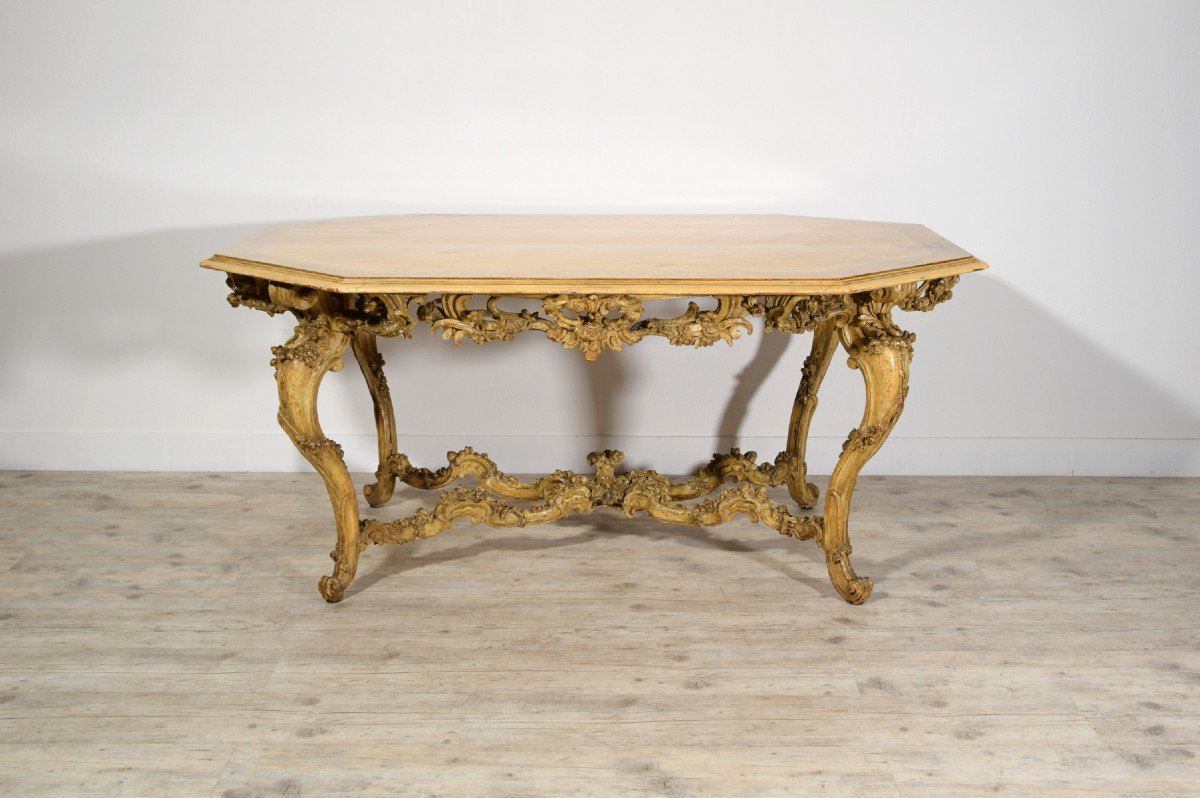 Italian Baroque Carved Gilt And Lacquered Wood Center Table, Structure From 18th Century -photo-2