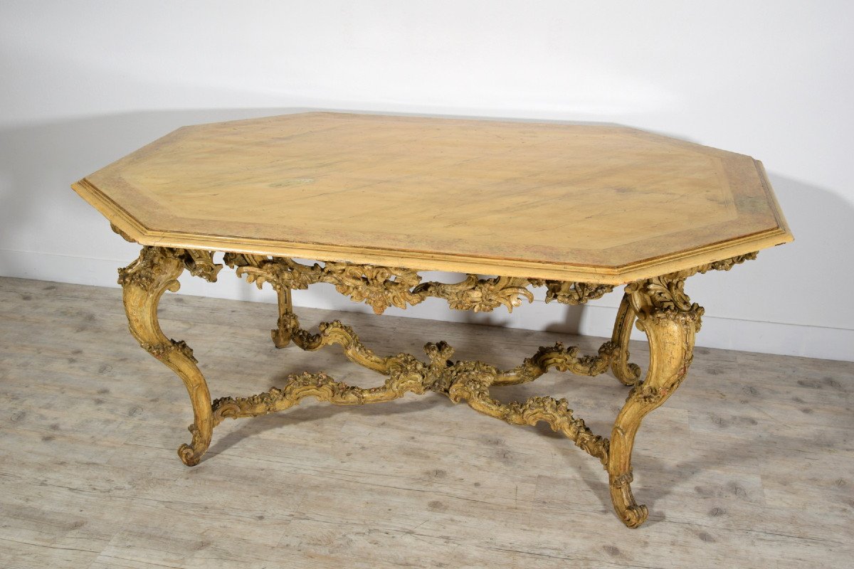 Italian Baroque Carved Gilt And Lacquered Wood Center Table, Structure From 18th Century -photo-3