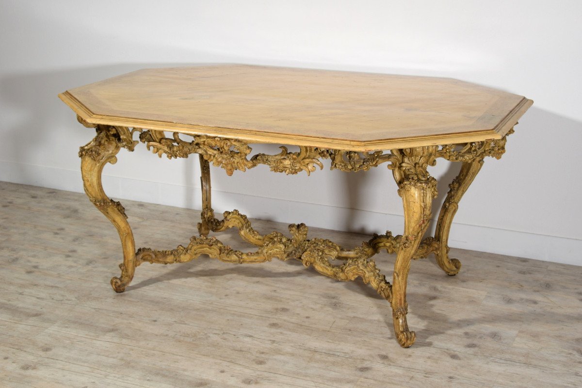 Italian Baroque Carved Gilt And Lacquered Wood Center Table, Structure From 18th Century -photo-4