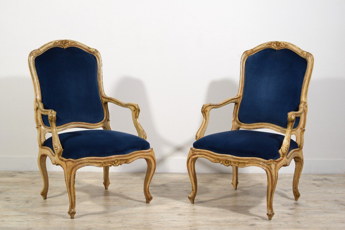 18th Century, Pair Of Rococo Italian Lacquered And Gilt Wood Armchairs