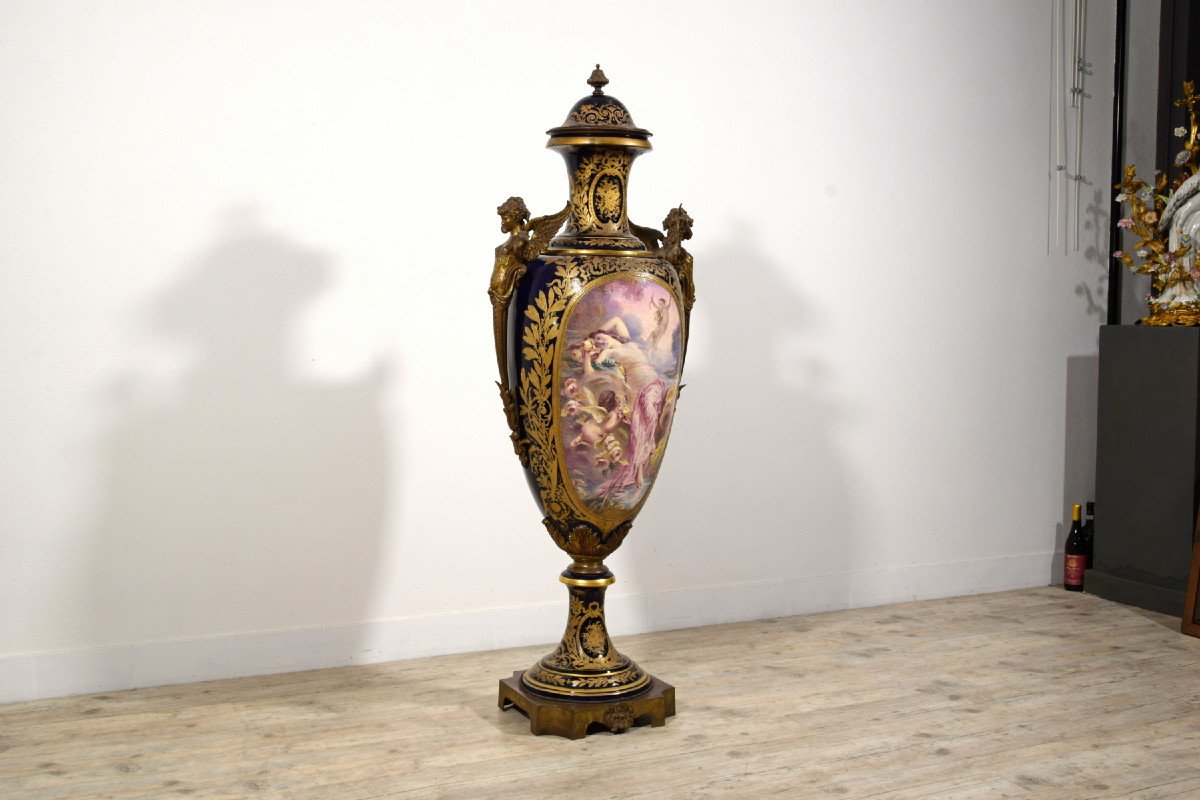 Vase Monumental En Porcelaine Polychrome De Sèvres Monté En Bronze Doré, France, XIX Siècle-photo-3