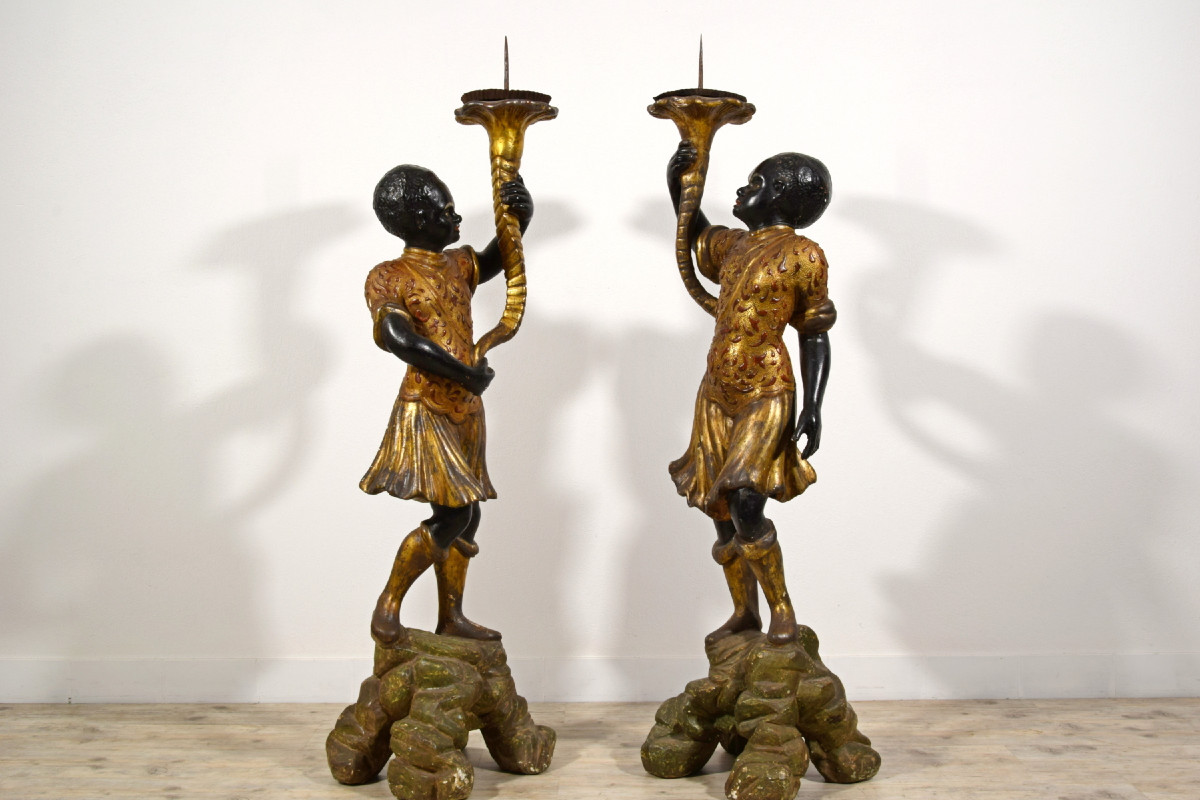 Paire de maures Porte Torchère en bois sculpté, laqué et doré, Sicile, XVIIIe siècle-photo-5