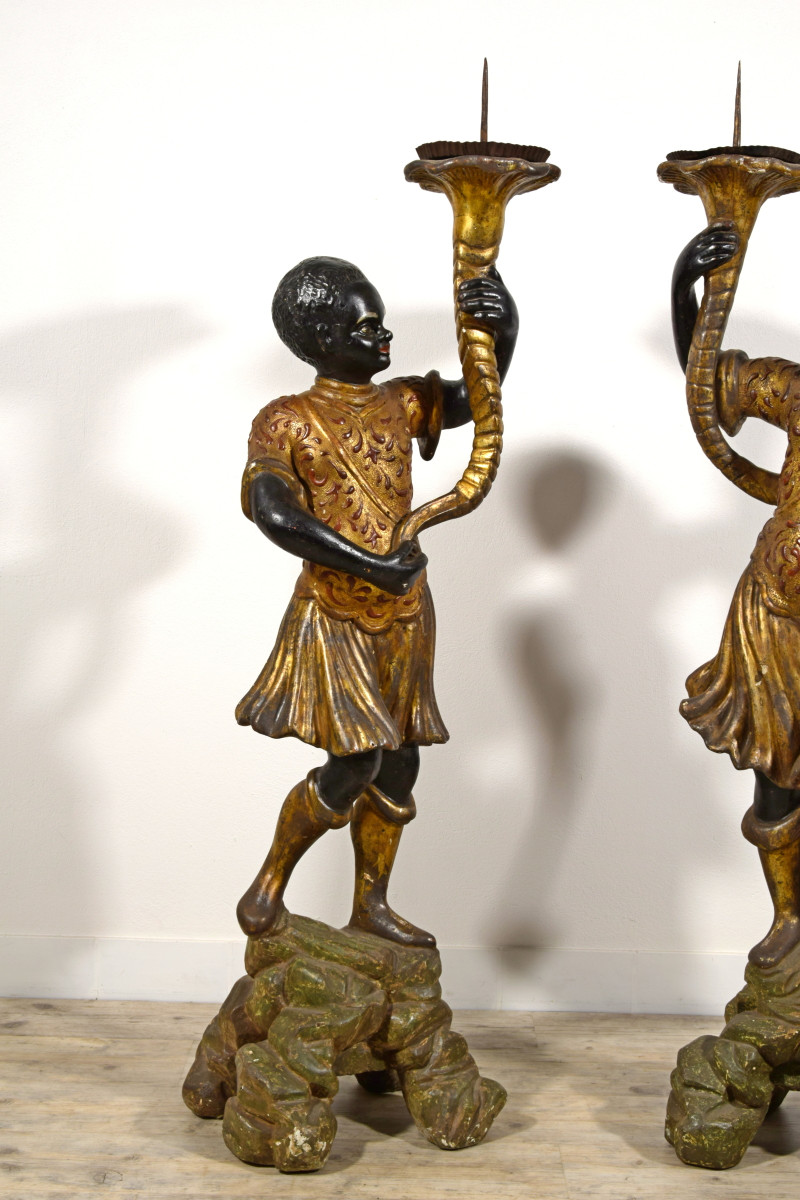 Paire de maures Porte Torchère en bois sculpté, laqué et doré, Sicile, XVIIIe siècle-photo-7