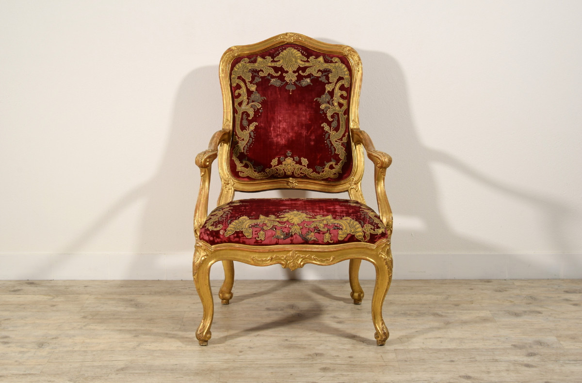 18th Century, Italian Louis XV Carved Giltwood Armchair-photo-2
