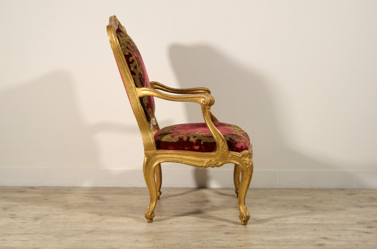 18th Century, Italian Louis XV Carved Giltwood Armchair-photo-4
