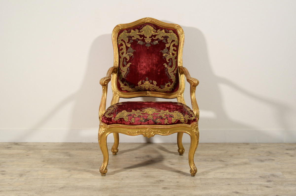 18th Century, Italian Louis XV Carved Giltwood Armchair-photo-3