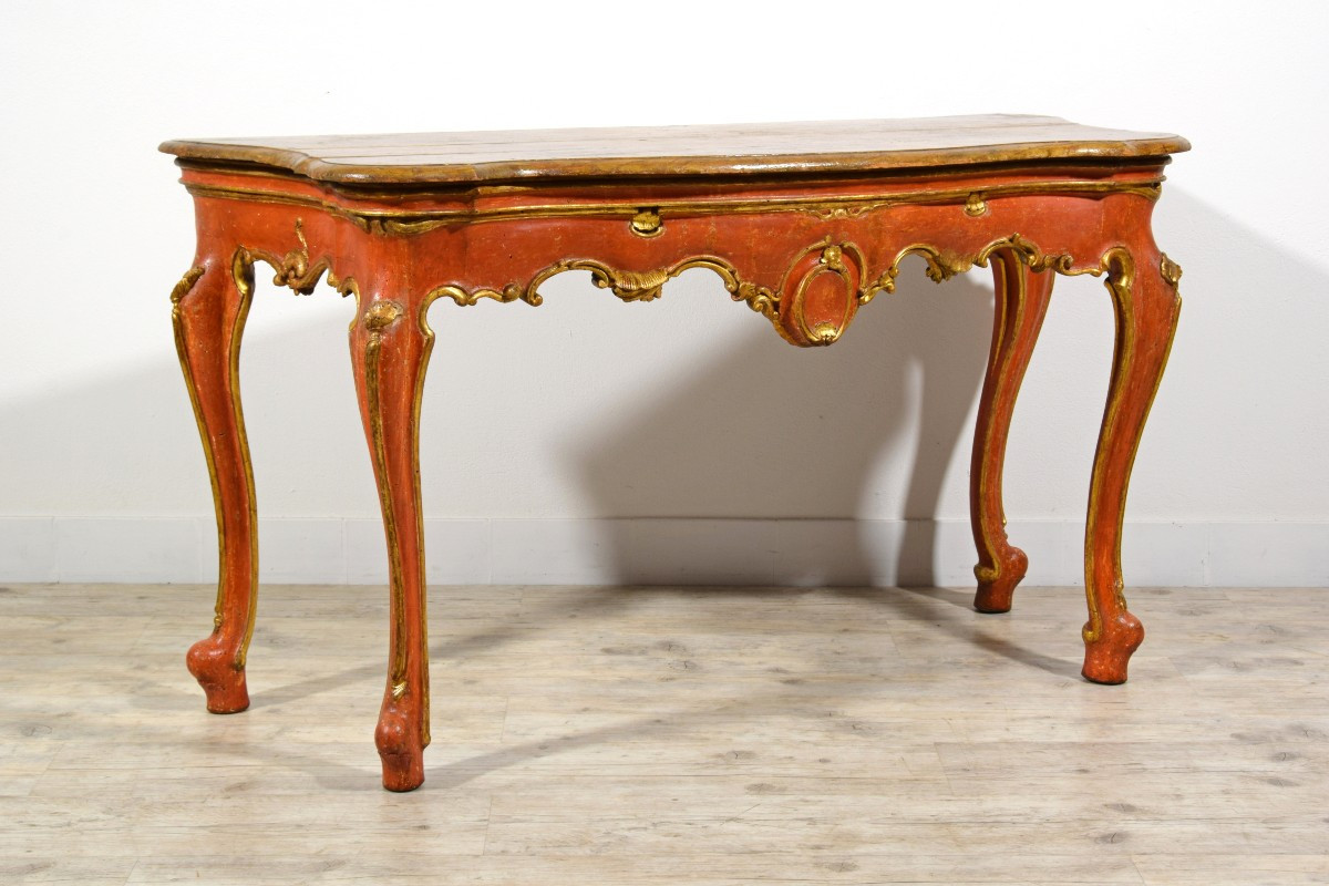 18th Century, Italian Baroque Wood Laquered Consolle