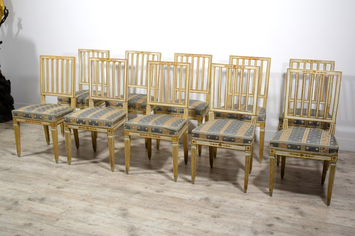 Set Of Ten Neoclassical Chairs In Carved, Lacquered, And Gilt Wood, Tuscany, Late 18th Century