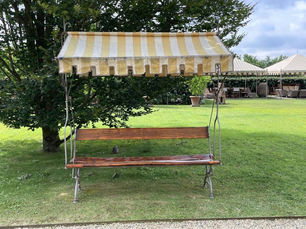 Ancien banc de jardin en bois et fer forgé avec auvent en tissu, Italie, XIXe siècle-photo-4
