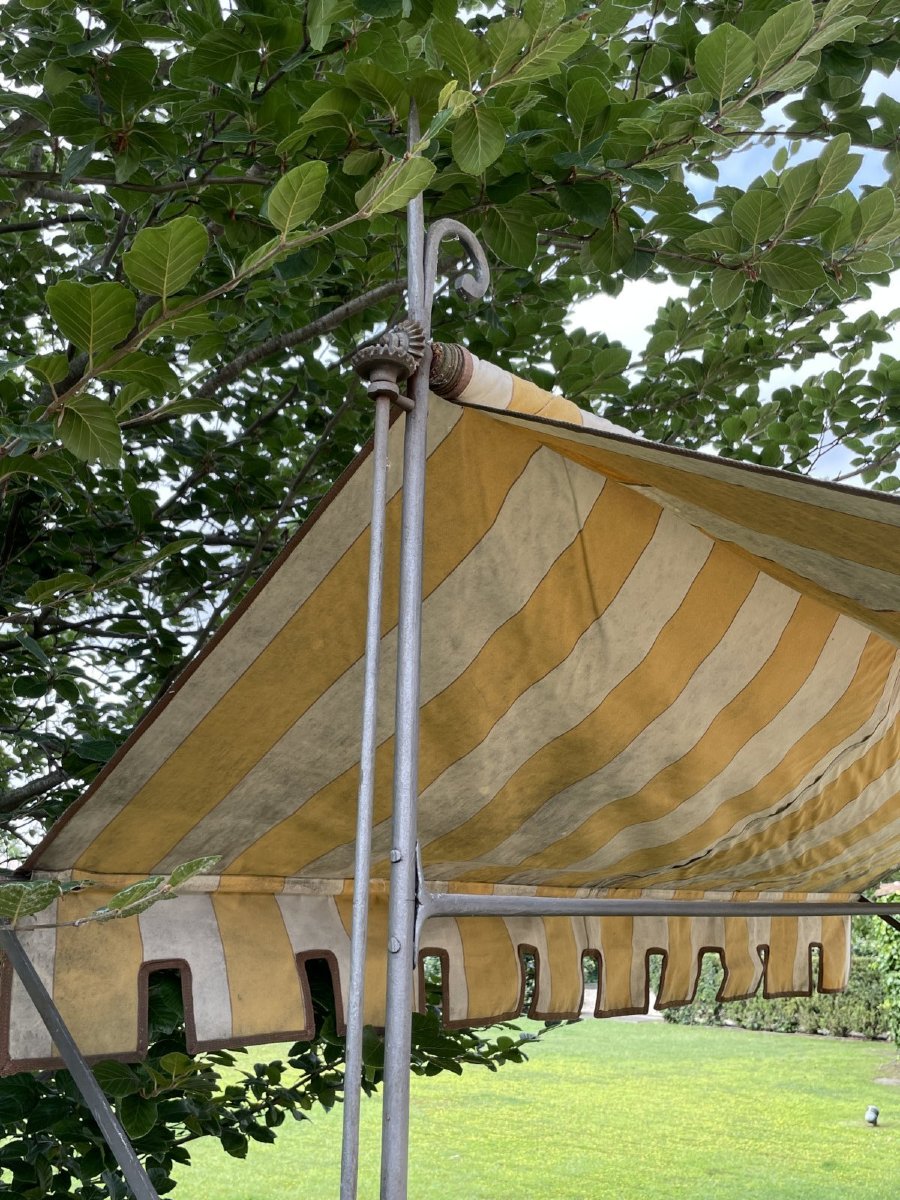 Ancien banc de jardin en bois et fer forgé avec auvent en tissu, Italie, XIXe siècle-photo-7