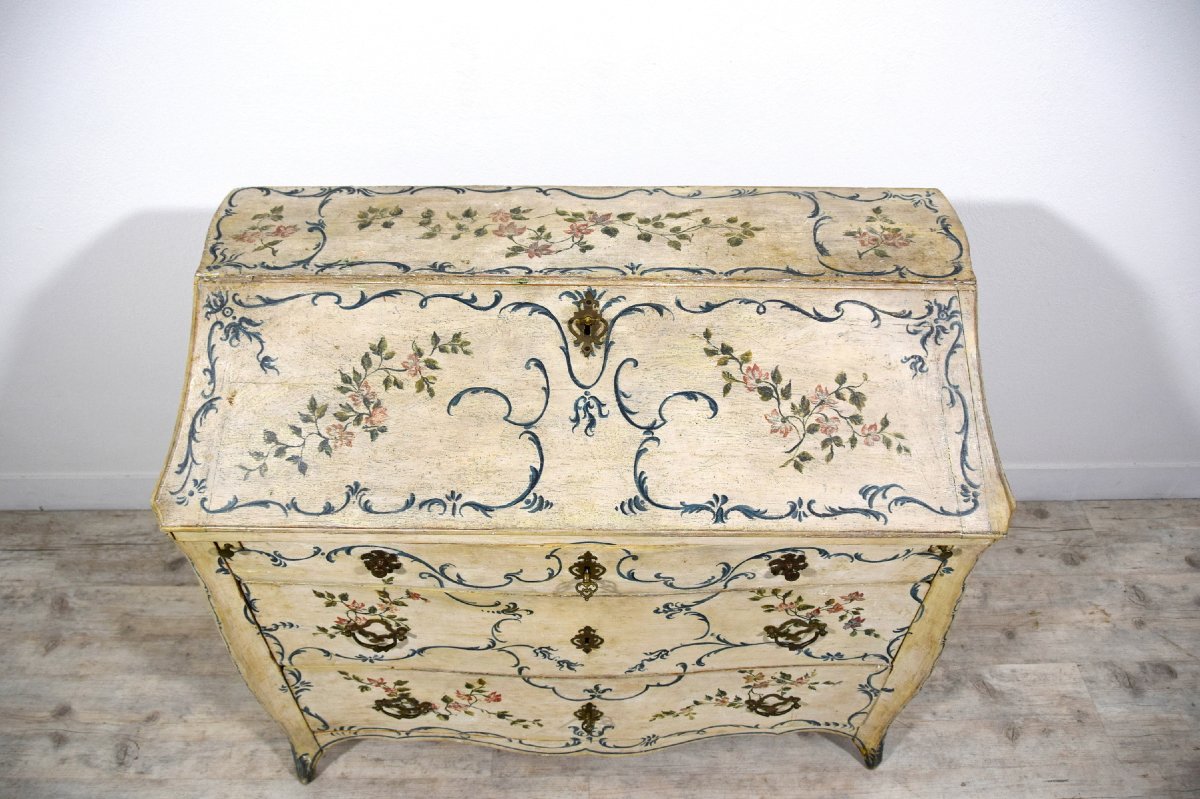 Mid-18th Century, Italian Rococo Lacquered Wood Drop-front Chest Of Drawers -photo-2