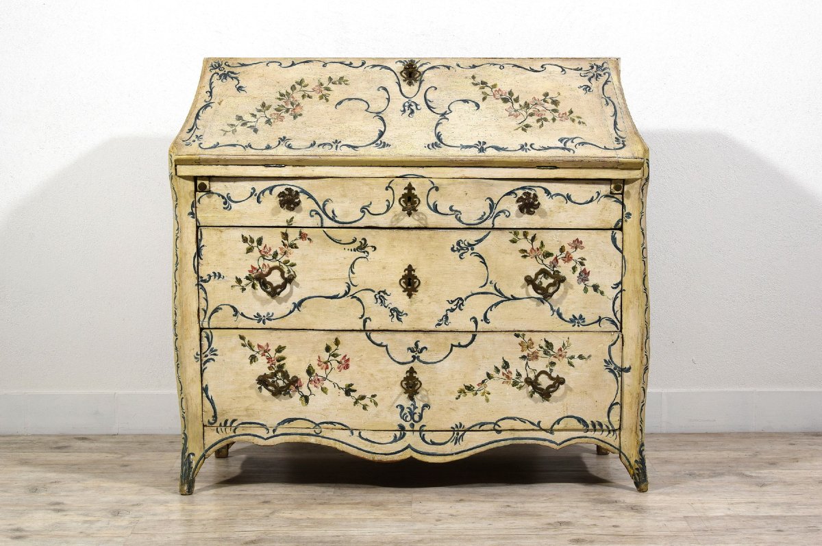 Mid-18th Century, Italian Rococo Lacquered Wood Drop-front Chest Of Drawers -photo-7