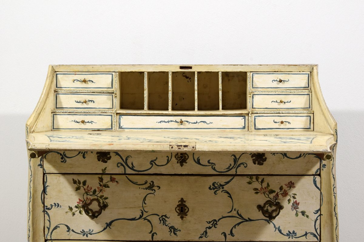 Mid-18th Century, Italian Rococo Lacquered Wood Drop-front Chest Of Drawers -photo-8