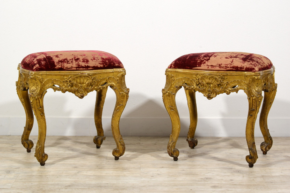 18th Century, Pair Of Baroque French Carved And Gilded Wood Center Stools -photo-2