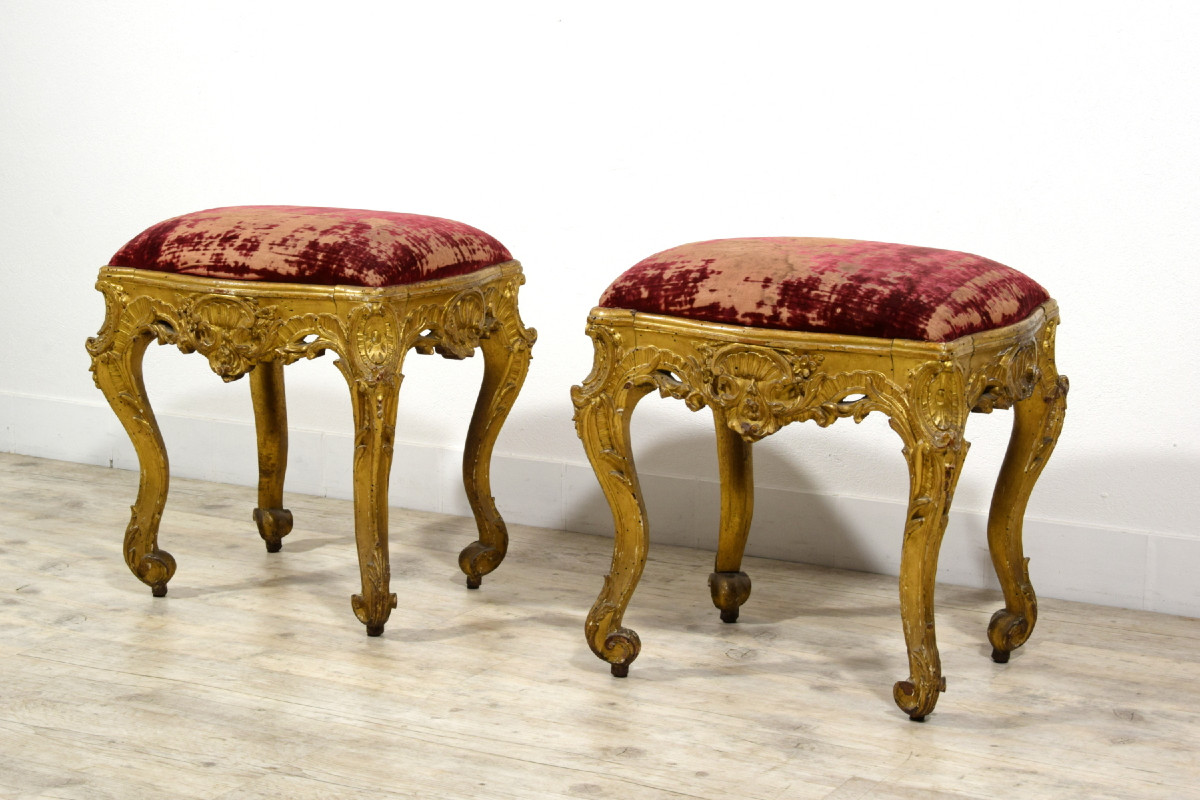 18th Century, Pair Of Baroque French Carved And Gilded Wood Center Stools -photo-3