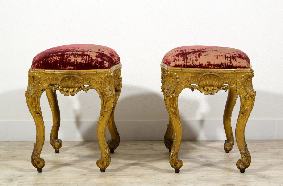 18th Century, Pair Of Baroque French Carved And Gilded Wood Center Stools -photo-2