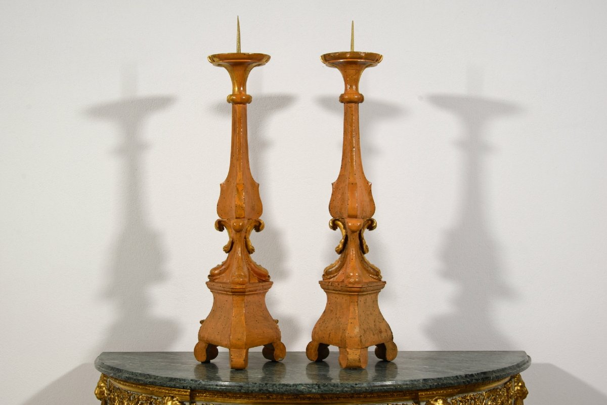 18th Century, Pair Of Neoclassical Italian Carved And Gilt Wood Candlesticks-photo-5