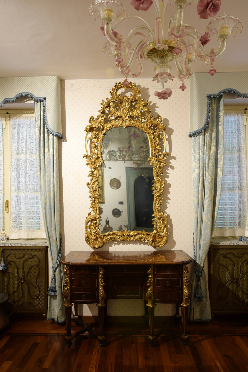 Miroir baroque en bois sculpté et doré, Turin, milieu du XVIIIe siècle-photo-4