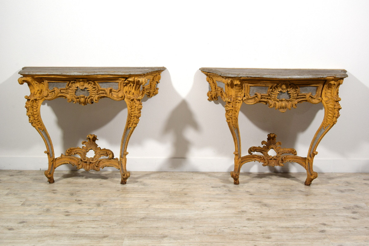 Paire de rares consoles en bois sculpté et laqué, Italie, XVIIIᵉ siècle-photo-2