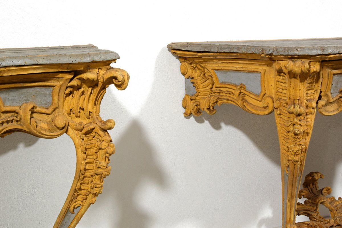Paire de rares consoles en bois sculpté et laqué, Italie, XVIIIᵉ siècle-photo-5