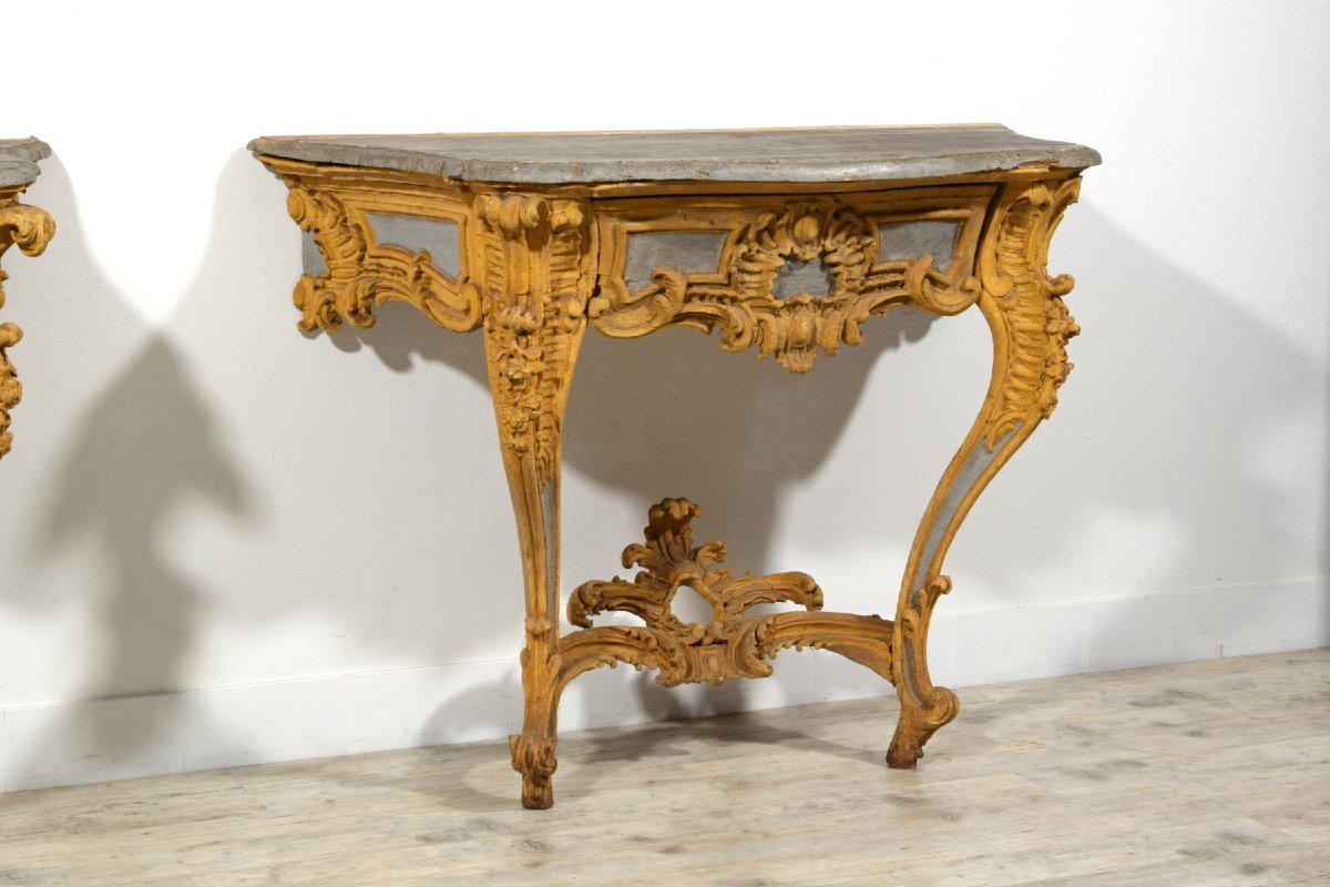 Paire de rares consoles en bois sculpté et laqué, Italie, XVIIIᵉ siècle-photo-7